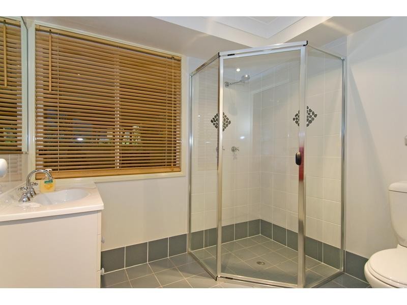 68 Queens Esplanade, Thorneside QLD 4158