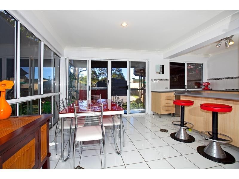 68 Queens Esplanade, Thorneside QLD 4158