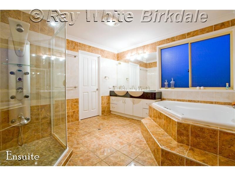 138 Thorneside Road, Thorneside QLD 4158