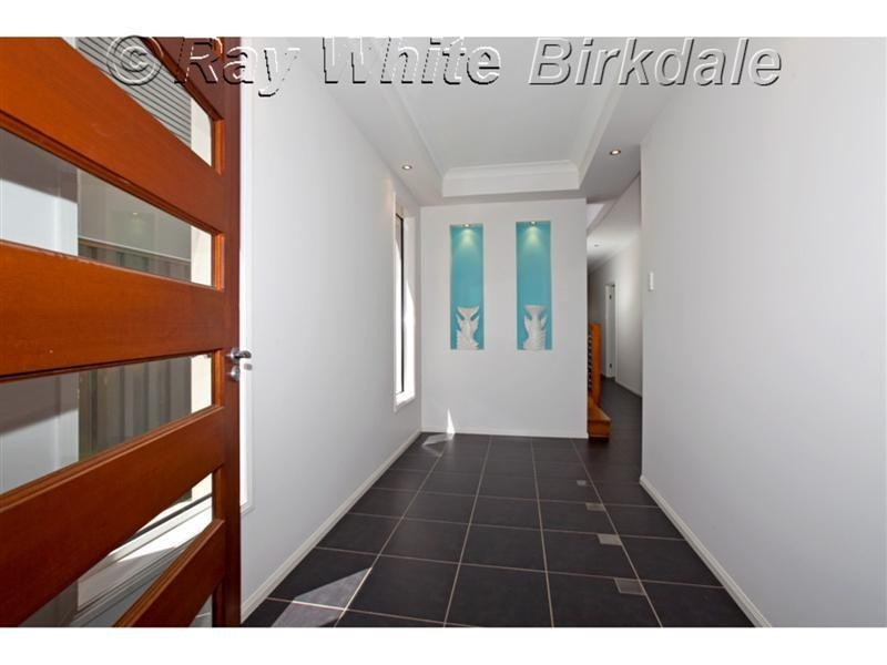 135 Passage Street, Cleveland QLD 4163