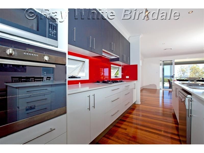 135 Passage Street, Cleveland QLD 4163