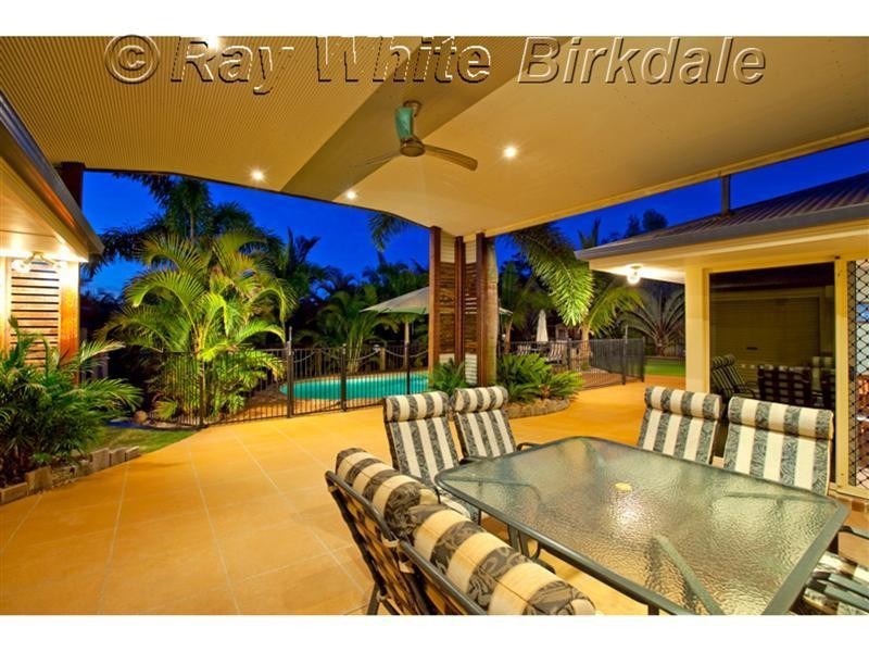 1 Parkvale Street, Victoria Point QLD 4165