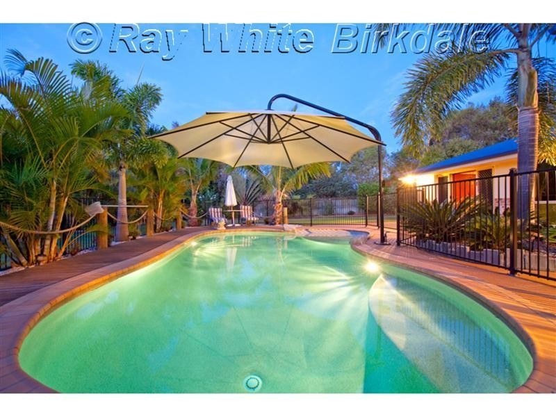 1 Parkvale Street, Victoria Point QLD 4165