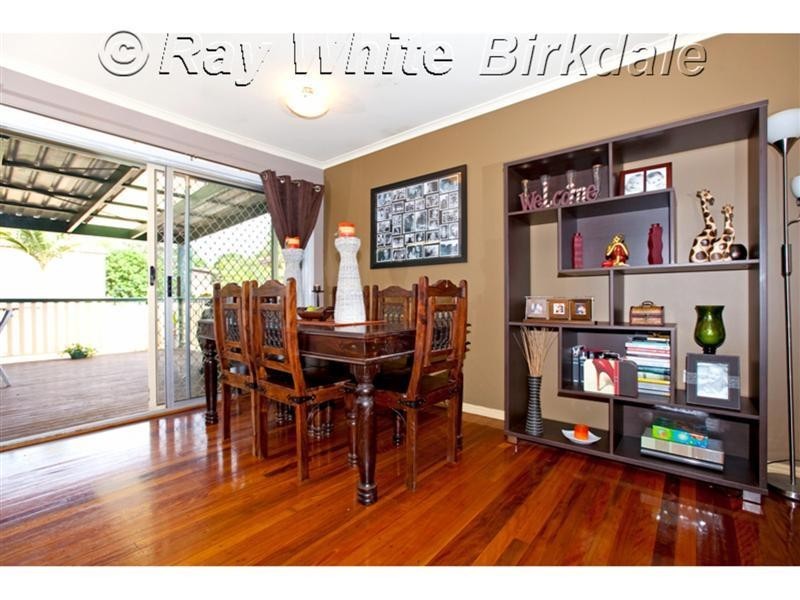 11 Currawong Drive, Birkdale QLD 4159