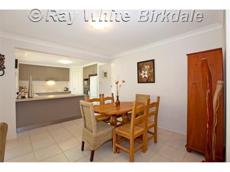 3 Dory Close, Redland Bay QLD 4165