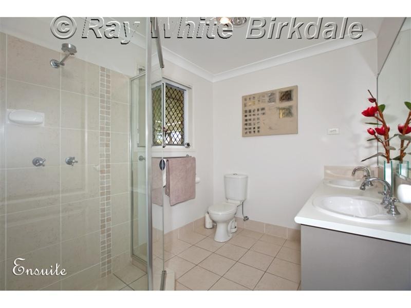 3 Dory Close, Redland Bay QLD 4165