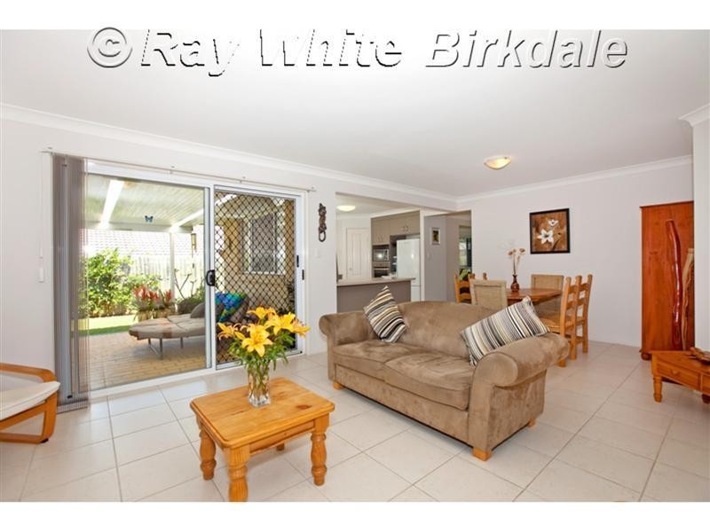3 Dory Close, Redland Bay QLD 4165
