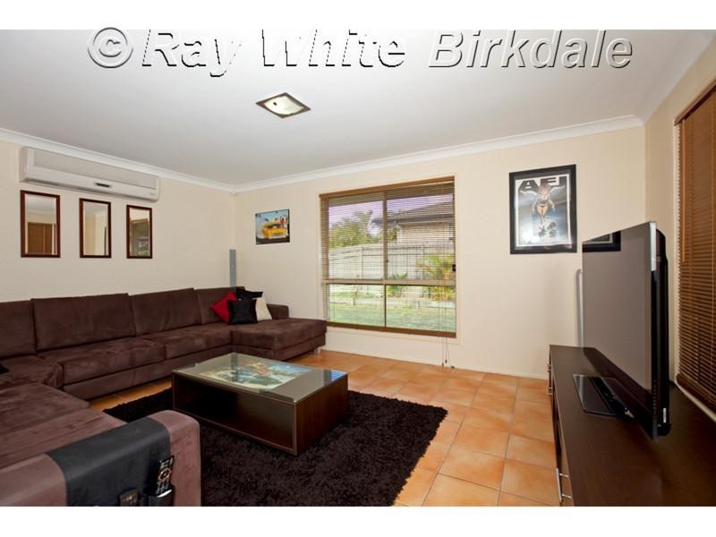 8 Moonlight Place, Capalaba QLD 4157