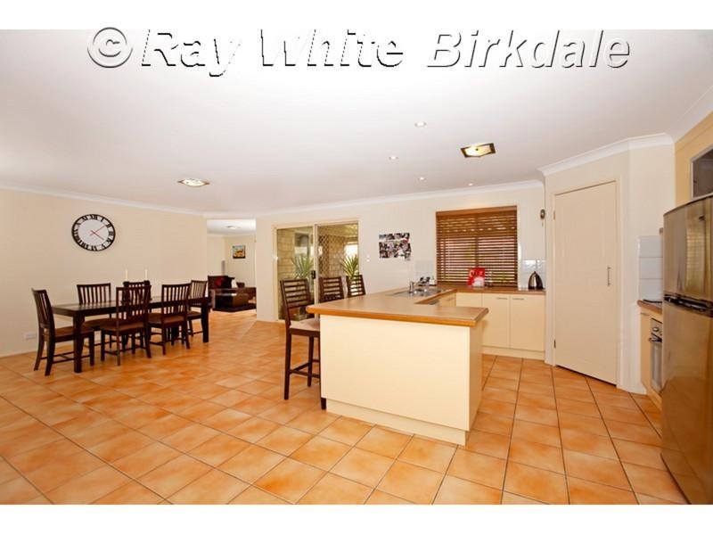 8 Moonlight Place, Capalaba QLD 4157