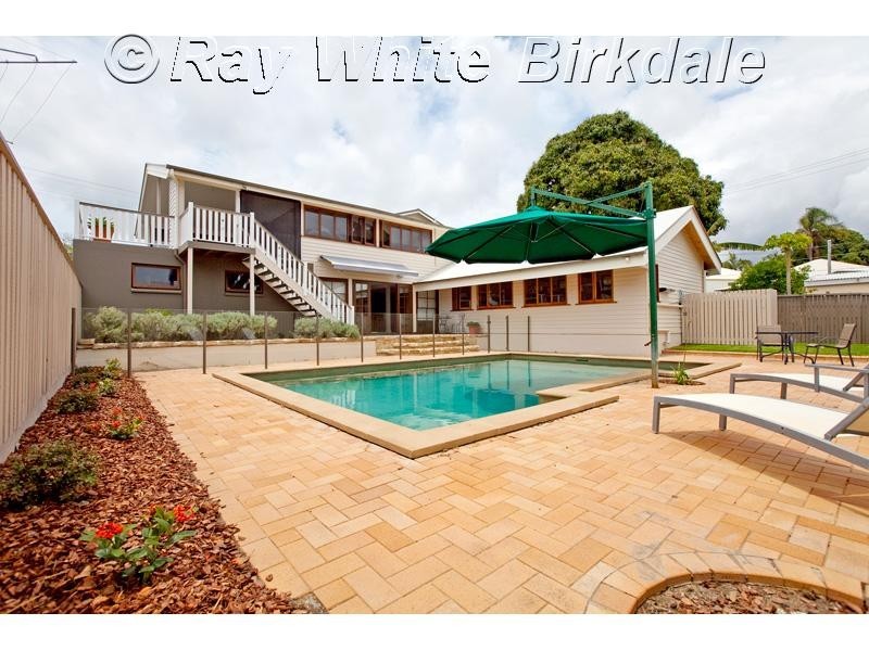 38 Gordon Parade, Manly QLD 4179