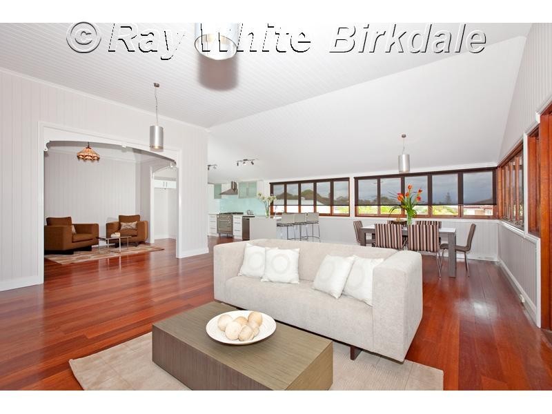 38 Gordon Parade, Manly QLD 4179