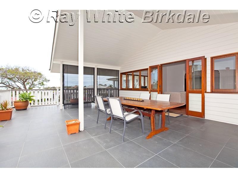 38 Gordon Parade, Manly QLD 4179