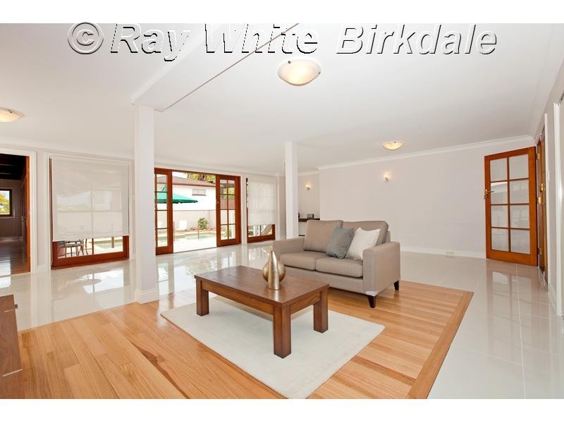 38 Gordon Parade, Manly QLD 4179