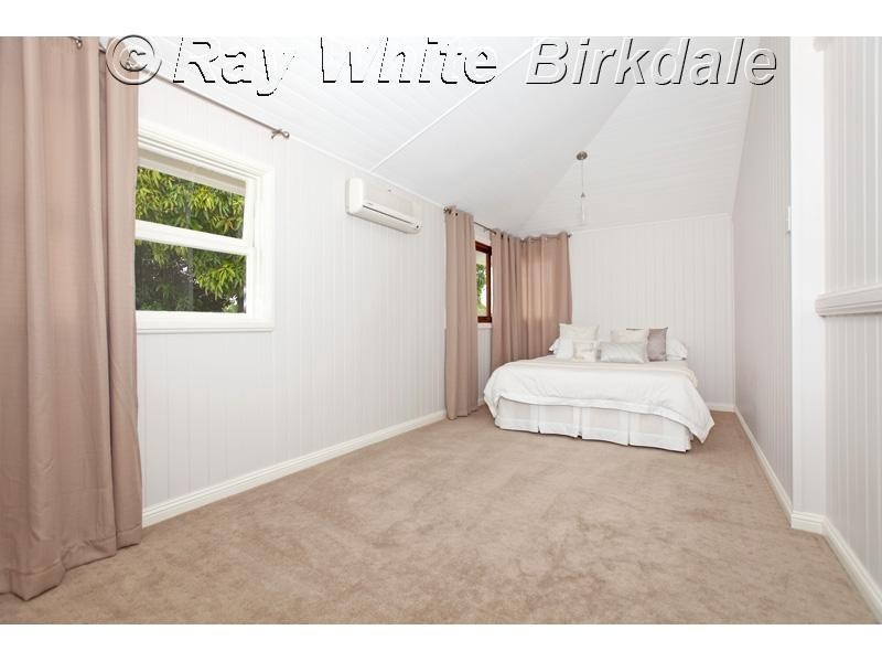 38 Gordon Parade, Manly QLD 4179