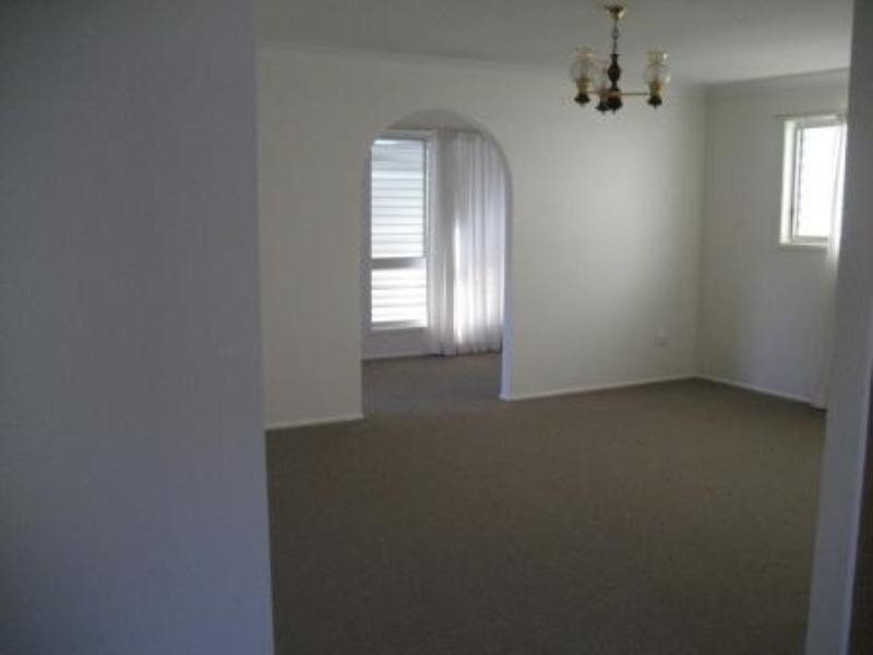 33 Cambridge Street, Alexandra Hills QLD 4161