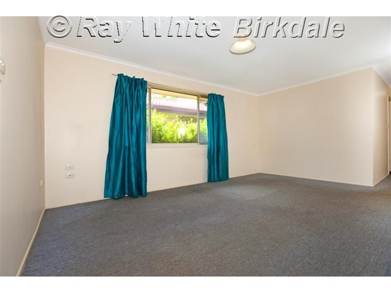 11 Valley Road, Wellington Point QLD 4160