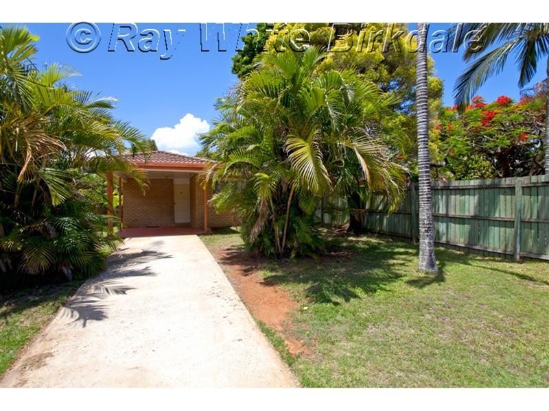 11 Valley Road, Wellington Point QLD 4160