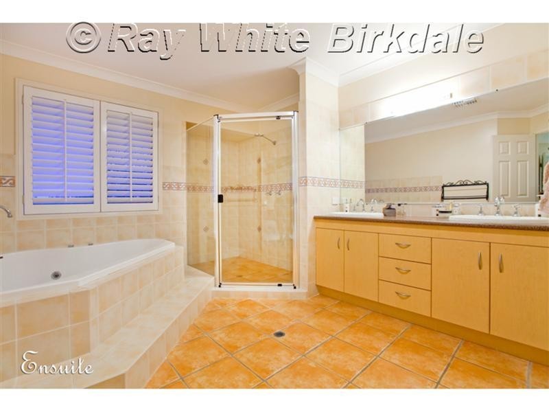 9 Fletcher Terrace, Ormiston QLD 4160