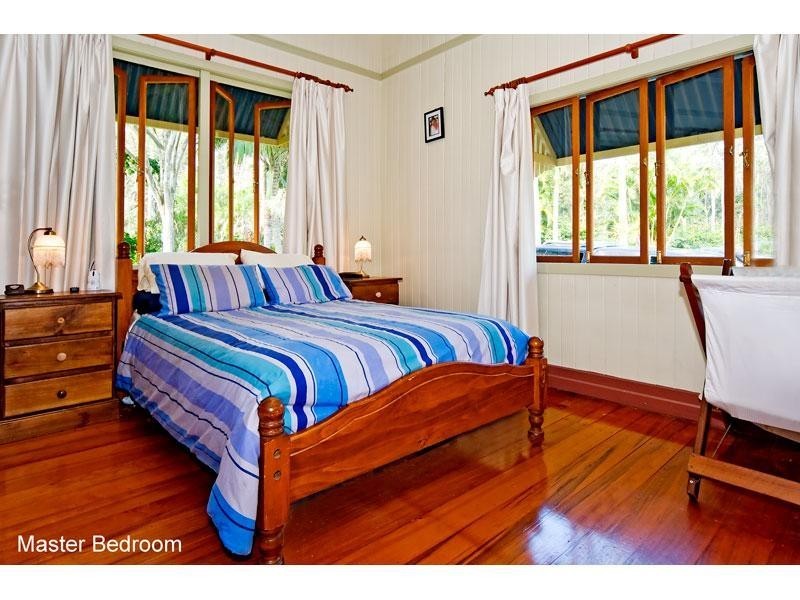 21 Mt Petrie Road, Belmont QLD 4153