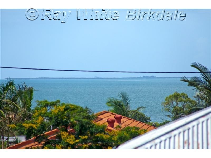 110 Melville Terrace, Manly QLD 4179