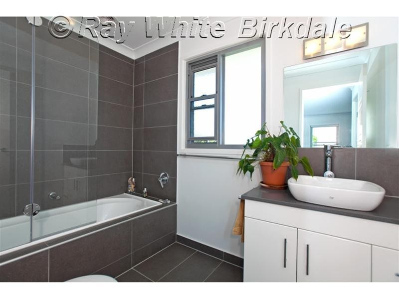 110 Melville Terrace, Manly QLD 4179
