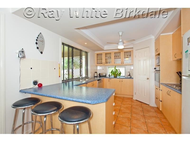 24 Carinyan Drive, Birkdale QLD 4159