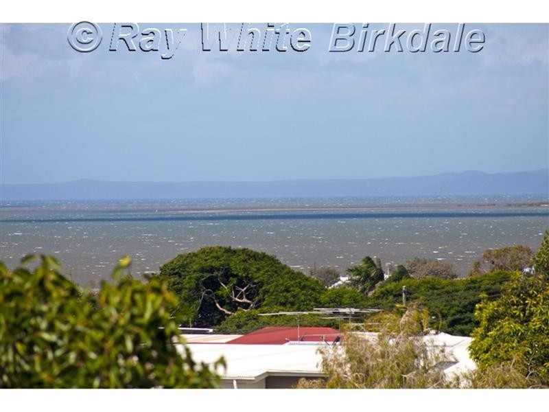77 Melville Terrace, Wynnum QLD 4178