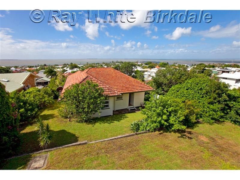 77 Melville Terrace, Wynnum QLD 4178
