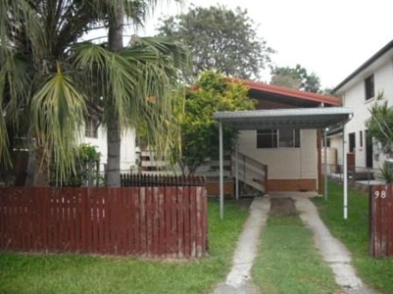 98 Thomas Street, Birkdale QLD 4159