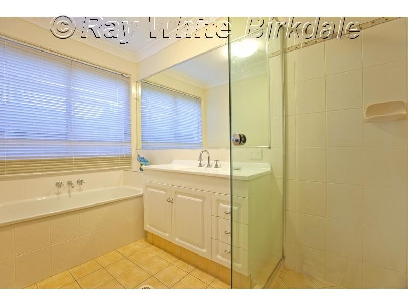 17 Thornlands Road, Thornlands QLD 4164