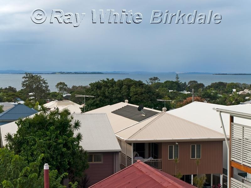 96 Melville Terrace, Manly QLD 4179