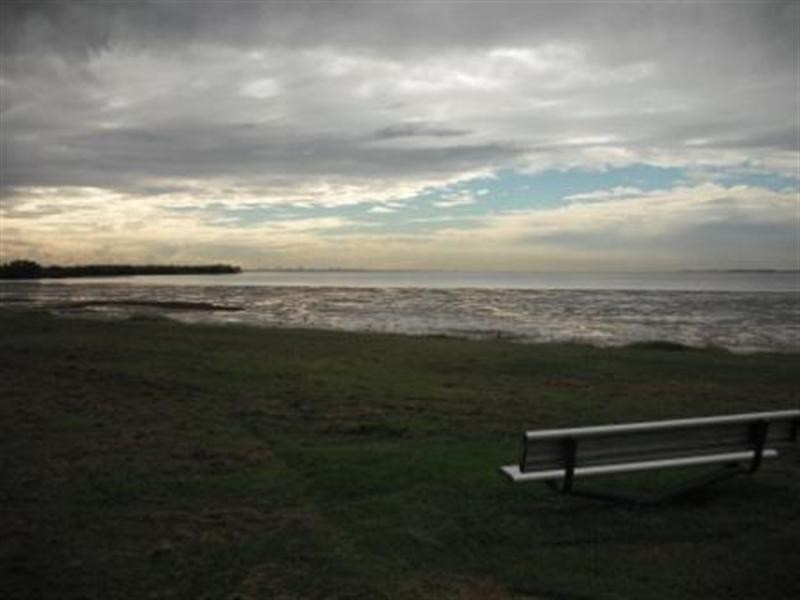 6 Fisher Road, Thorneside QLD 4158