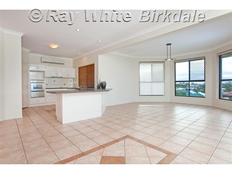 31 Saunders Place, Wynnum QLD 4178