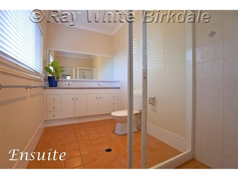 31 Saunders Place, Wynnum QLD 4178