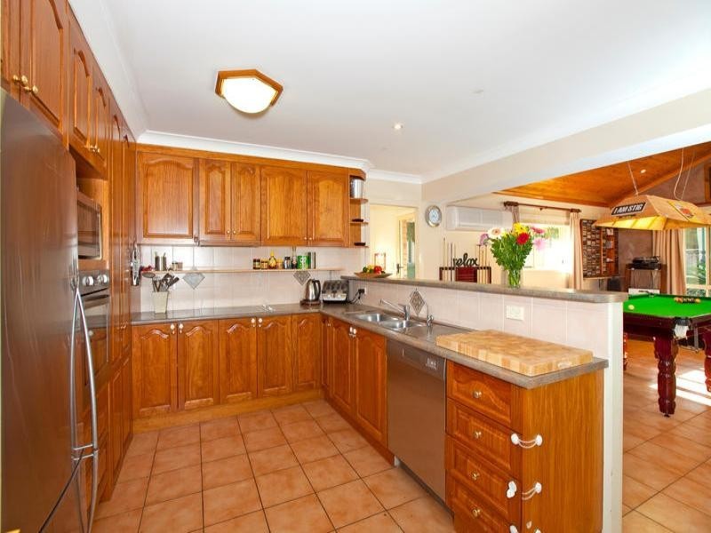87 Creek Road, Birkdale QLD 4159
