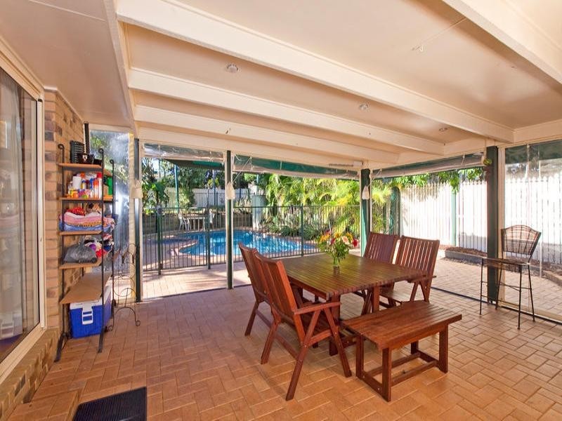 87 Creek Road, Birkdale QLD 4159
