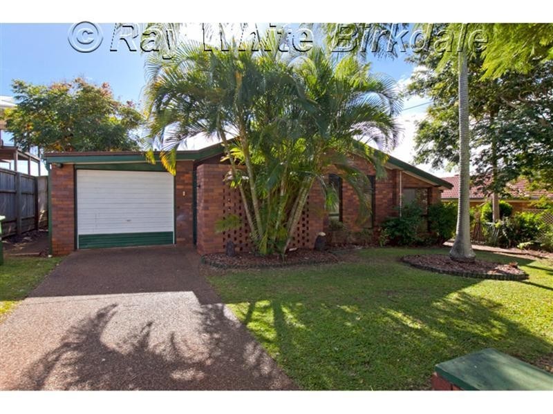 8 Albert Street, Victoria Point QLD 4165