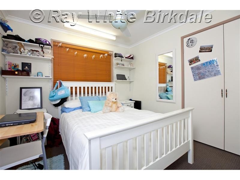 3 Michelle Place, Victoria Point QLD 4165