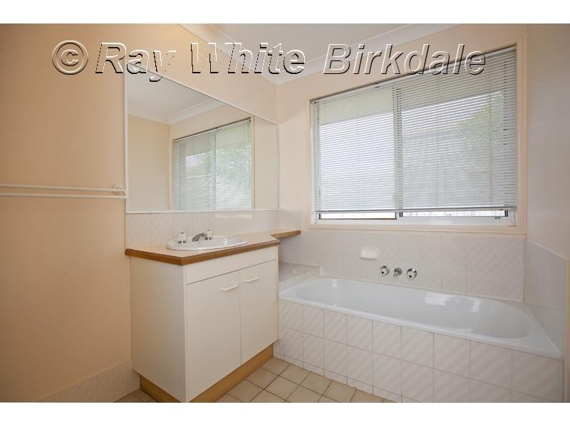 36 Trevally Crescent, Manly West QLD 4179