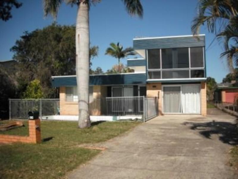 304 Queens Esplanade, Thorneside QLD 4158