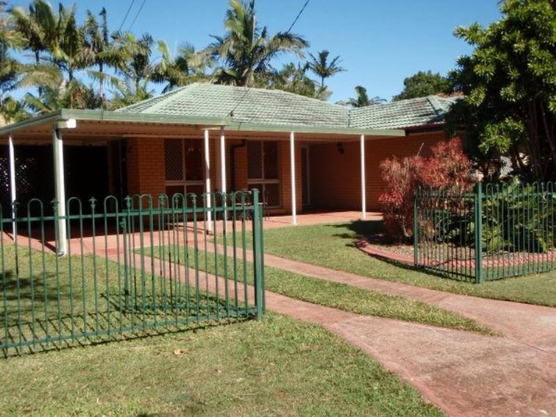 7 Holloway Street, Birkdale QLD 4159