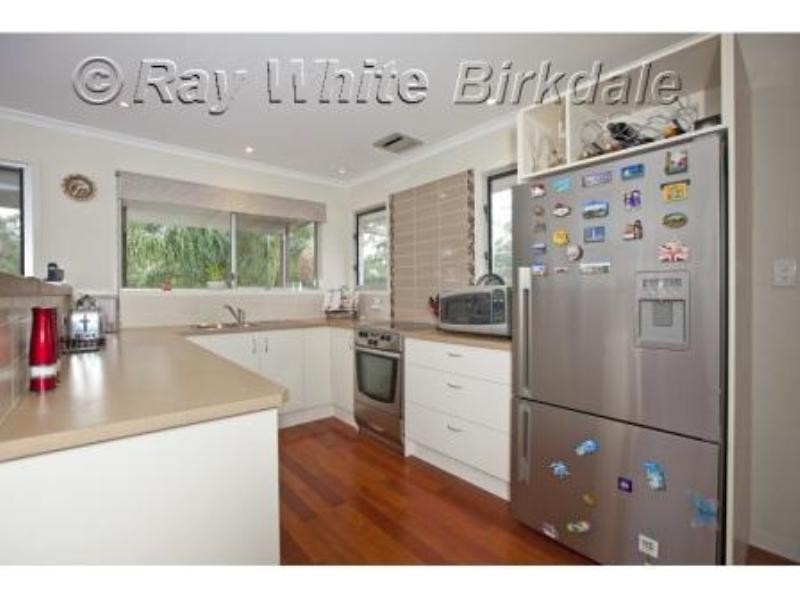 100 QUEENS Esplanade, Thorneside QLD 4158