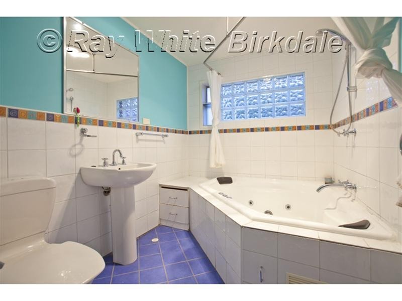 32 Glading Street, Manly West QLD 4179