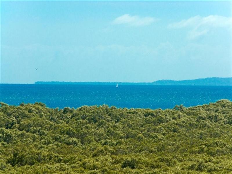 333 Main Road, Wellington Point QLD 4160