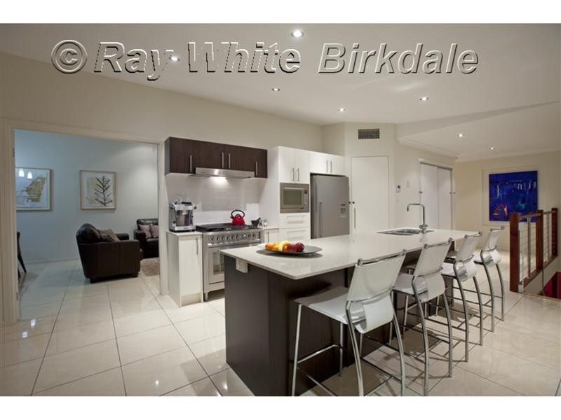 333 Main Road, Wellington Point QLD 4160