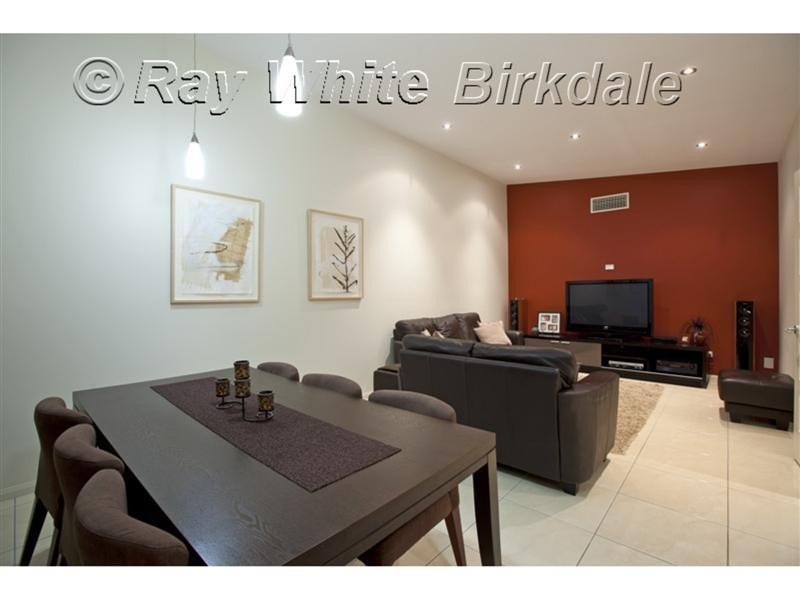 333 Main Road, Wellington Point QLD 4160