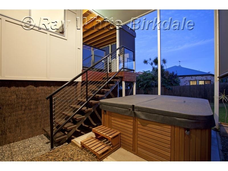 333 Main Road, Wellington Point QLD 4160