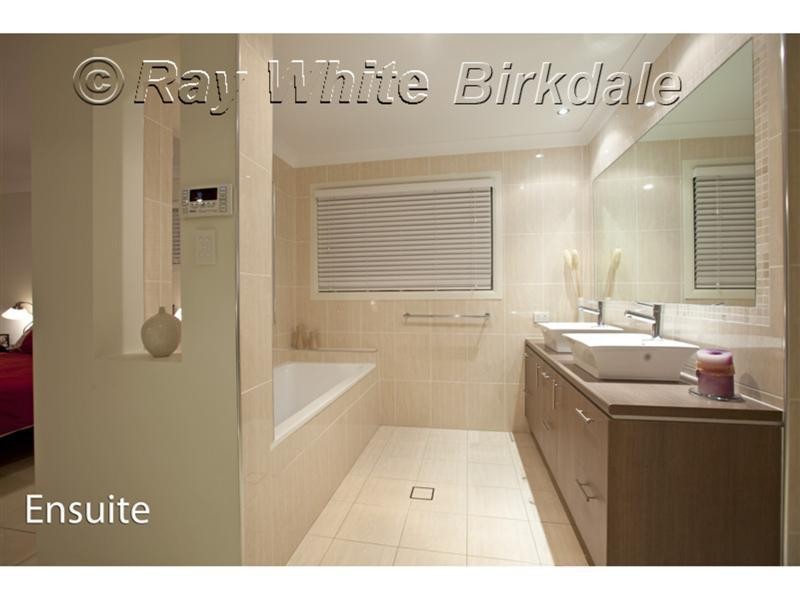333 Main Road, Wellington Point QLD 4160