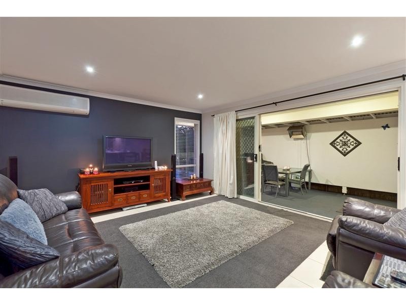 8 Langdon Street, Cleveland QLD 4163