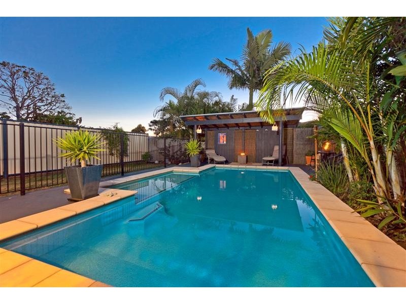 8 Langdon Street, Cleveland QLD 4163